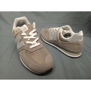 New Balance 574 Core Sneakers Grey White Size 6 Boys NEW IN BOX!